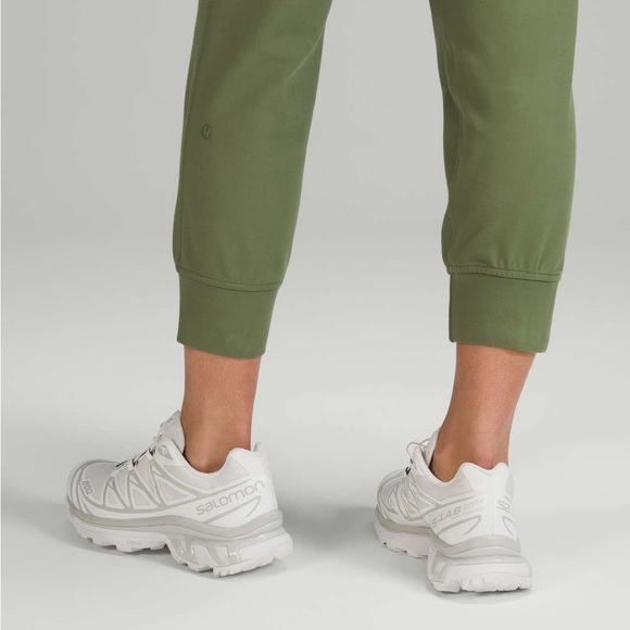 NWOT / Lululemon Ready to Rulu High-Rise Jogger Crop - Picture 3 of 10